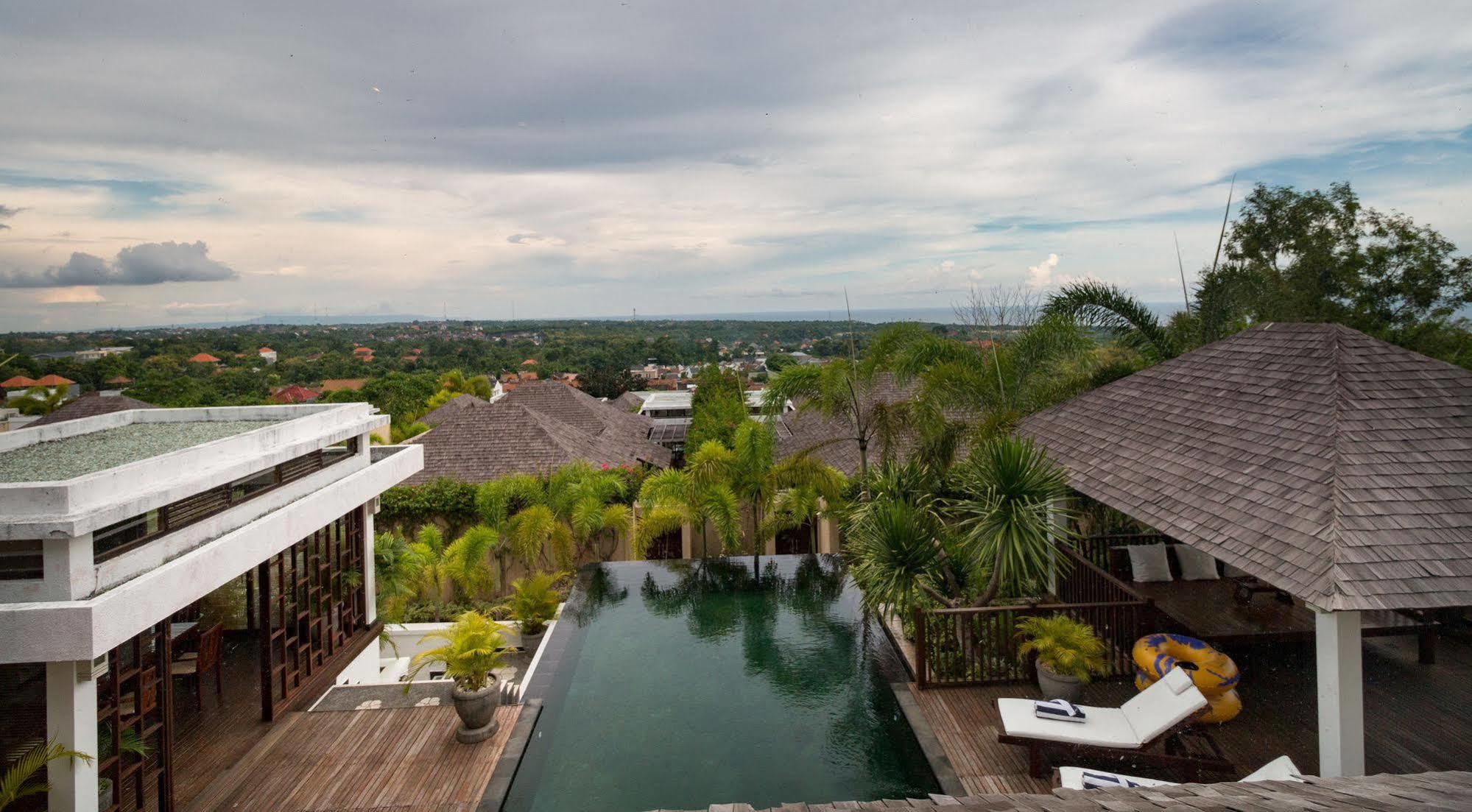 Airis Luxury Villas And Spa Uluwatu Esterno foto