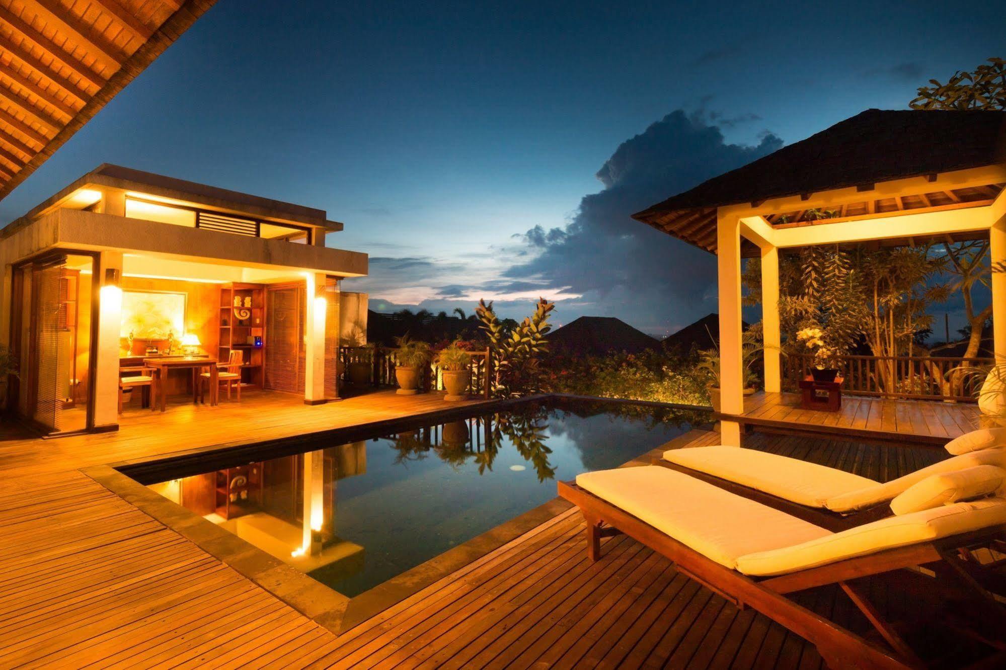Airis Luxury Villas And Spa Uluwatu Esterno foto